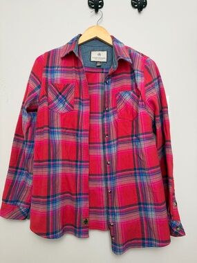 Legendary Whitetails 100% cotton multicolor plaid fitted flannel